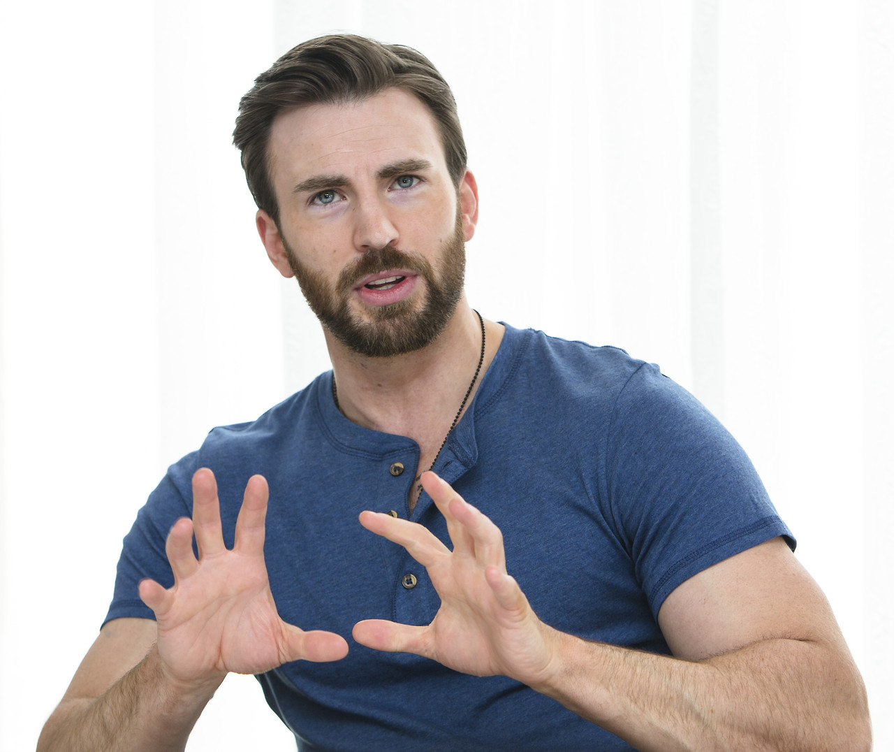 CHRIS EVANS TALKS ABOUT EARLY RETIREMENT AFTER HIS MARVEL MOVIES